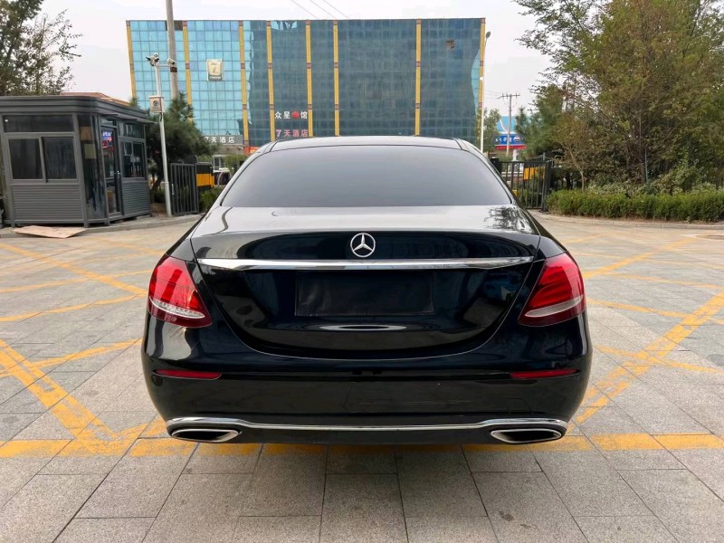 济宁18年奔驰E9