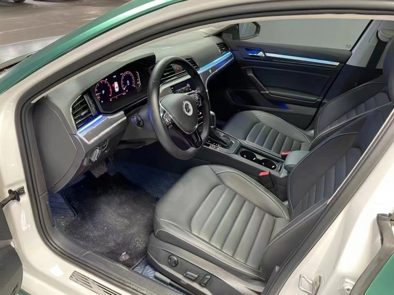 成都22年大众凌渡4