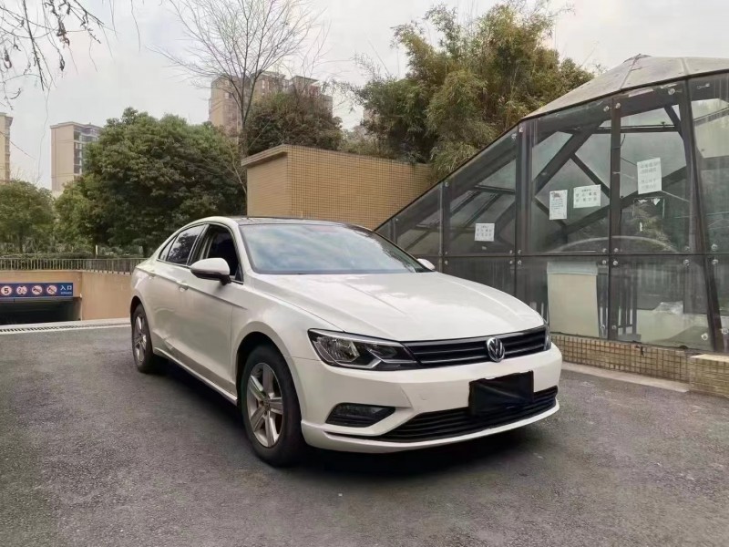 成都16年大众凌渡2