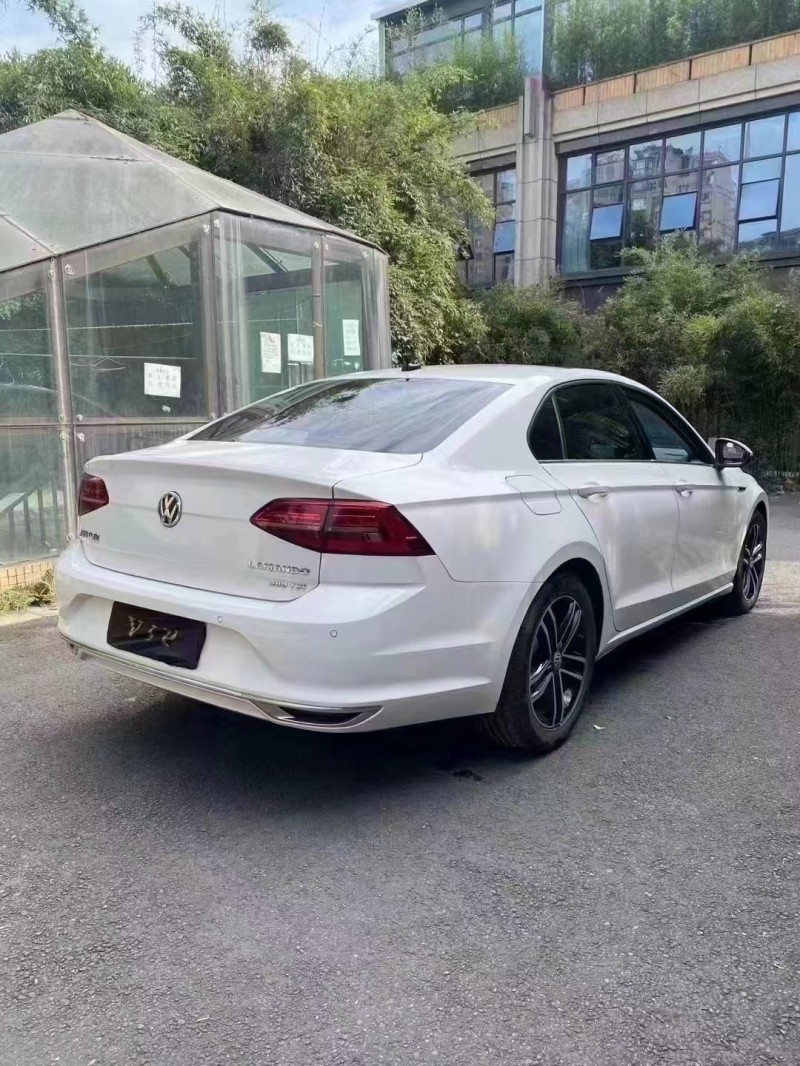 成都22年大众凌渡8