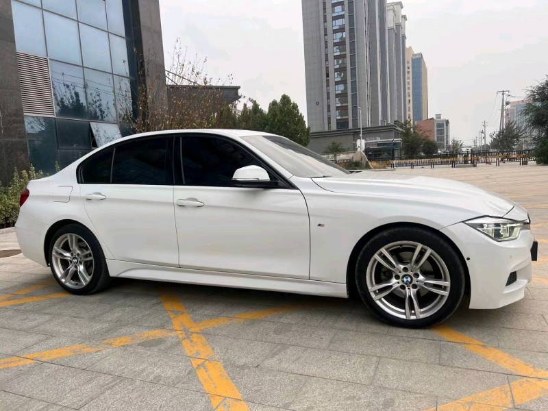 济宁19年宝马3系3