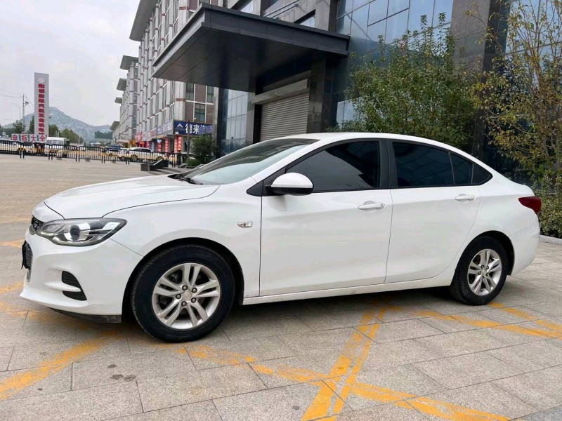 济宁17年雪佛兰科沃兹2