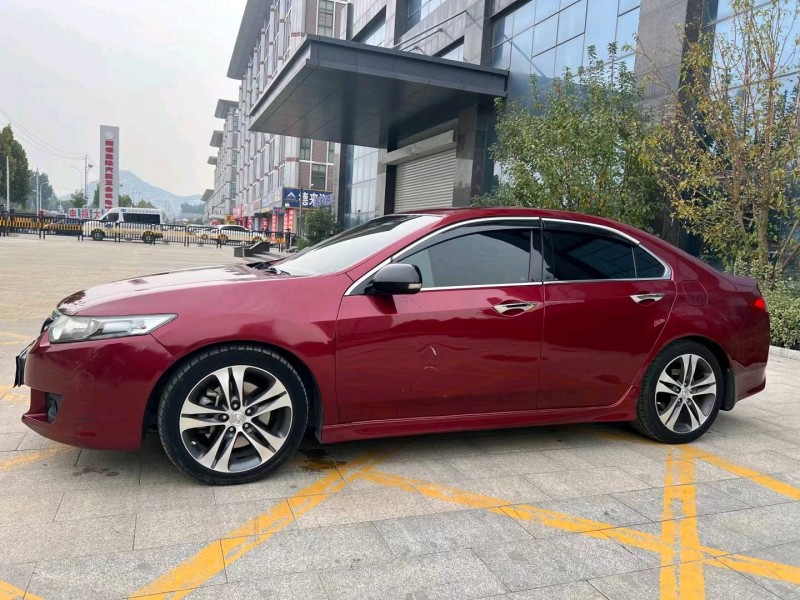 济宁13年本田思铂睿2