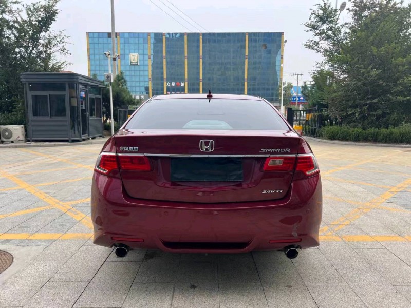 济宁13年本田思铂睿9