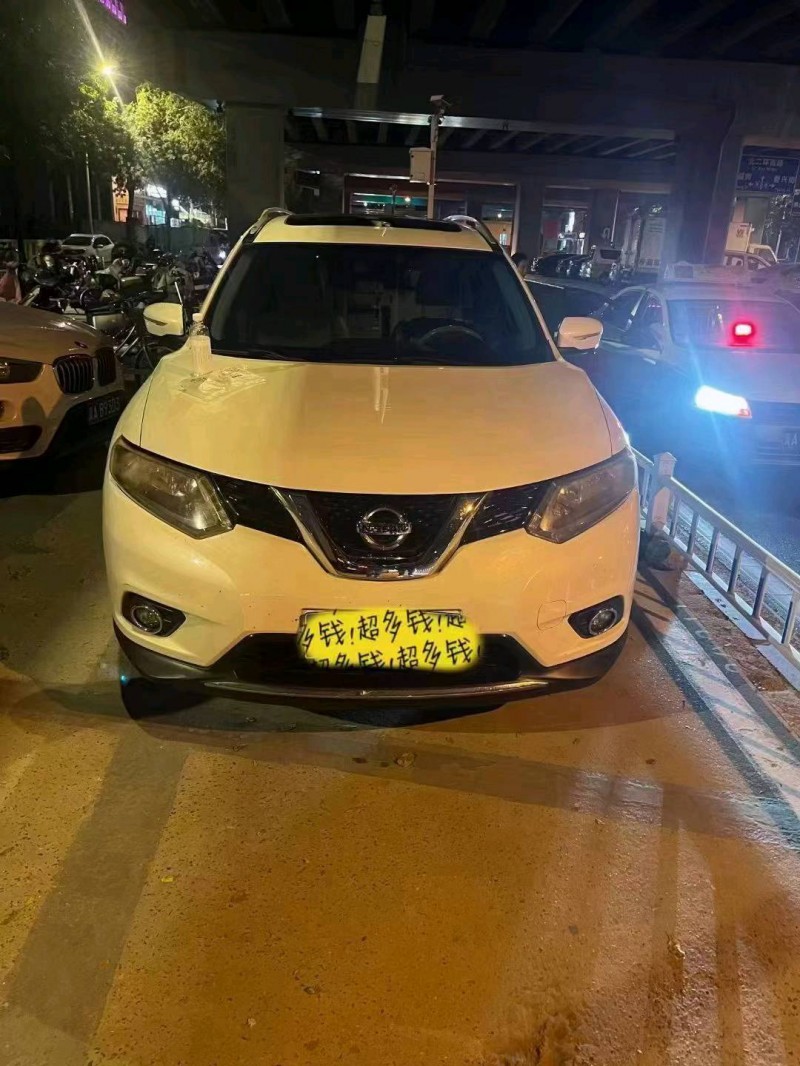 邯郸14年日产奇骏1