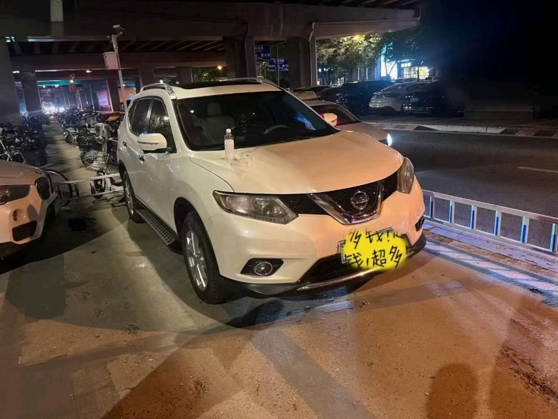 邯郸14年日产奇骏2