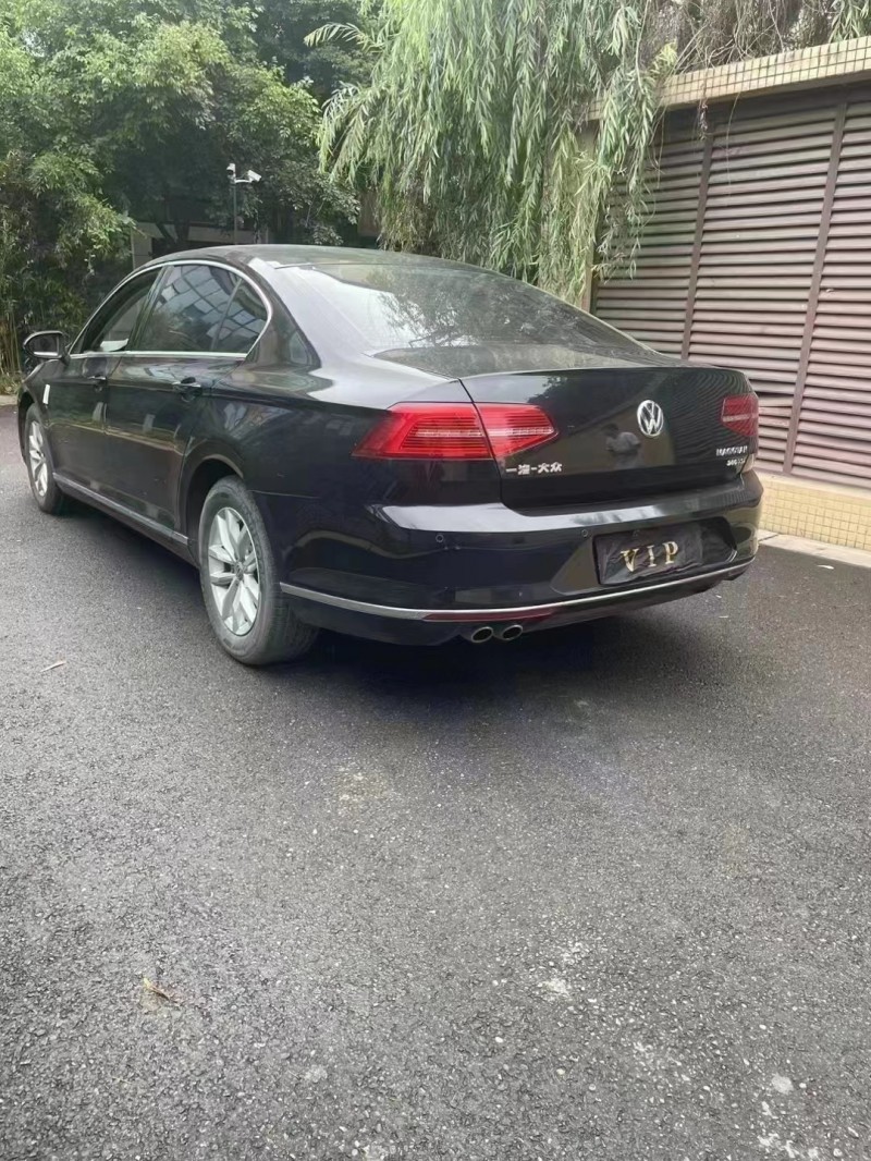 成都18年大众迈腾7