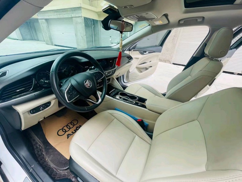 徐州21年别克君威5