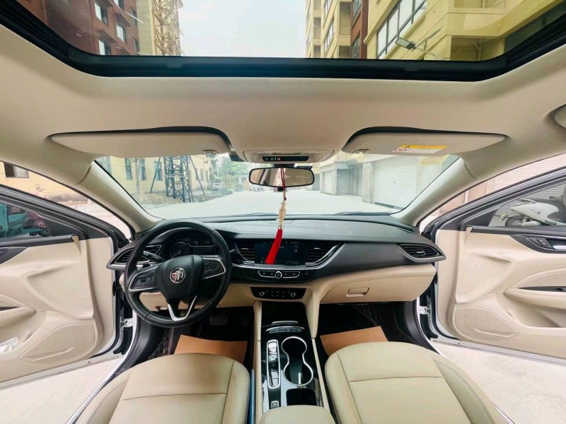 徐州21年别克君威6