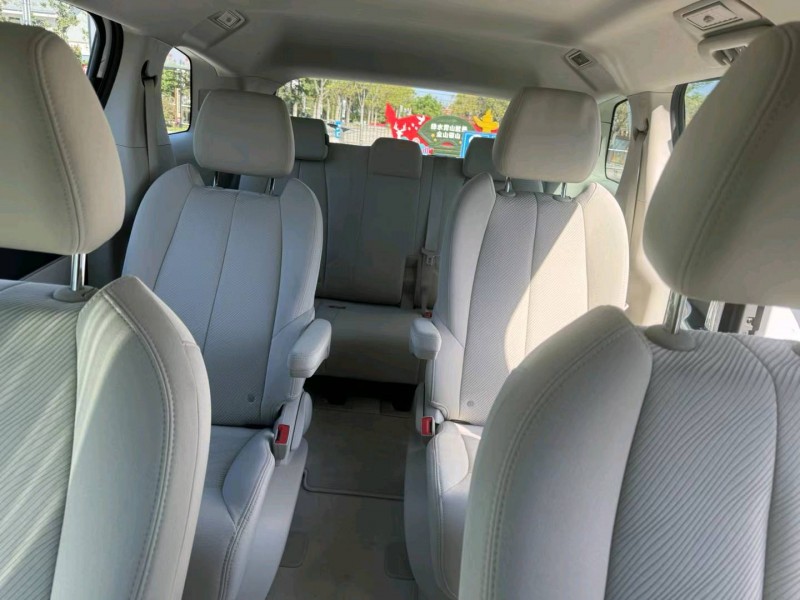 徐州23年别克GL84