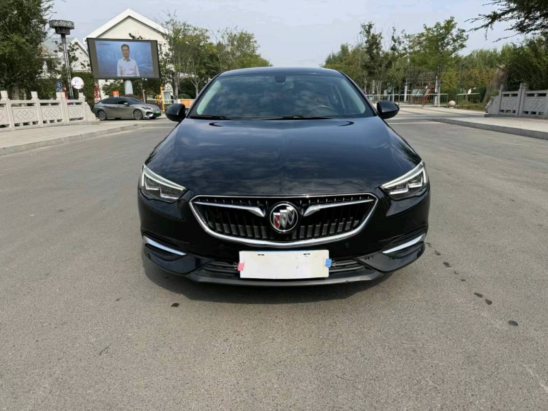 徐州17年别克君威1