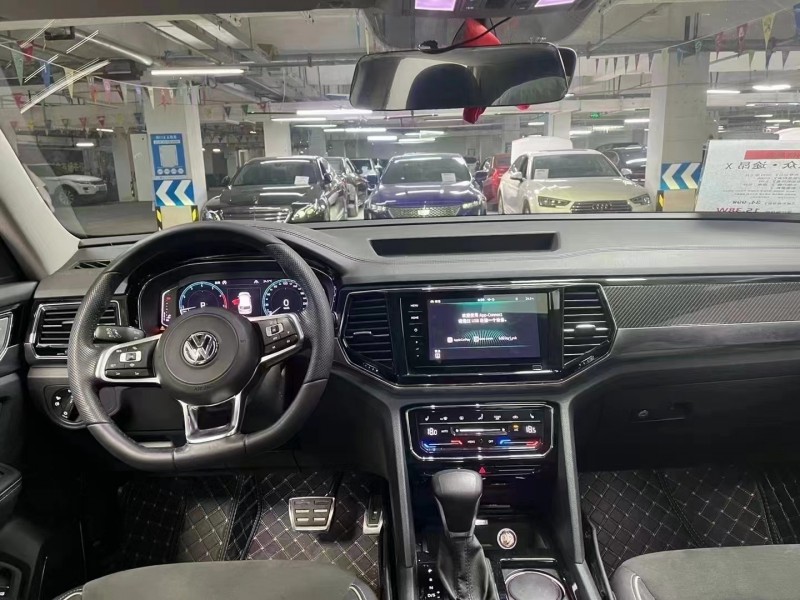 成都20年大众途昂4