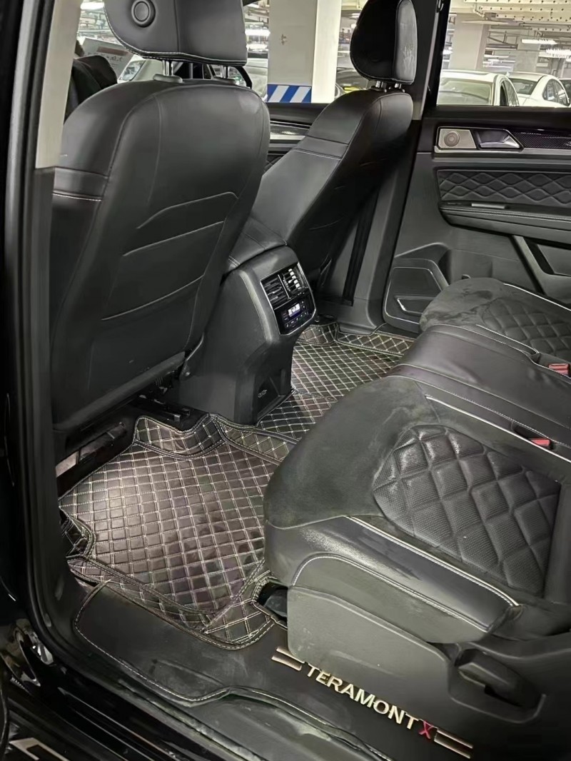 成都20年大众途昂5