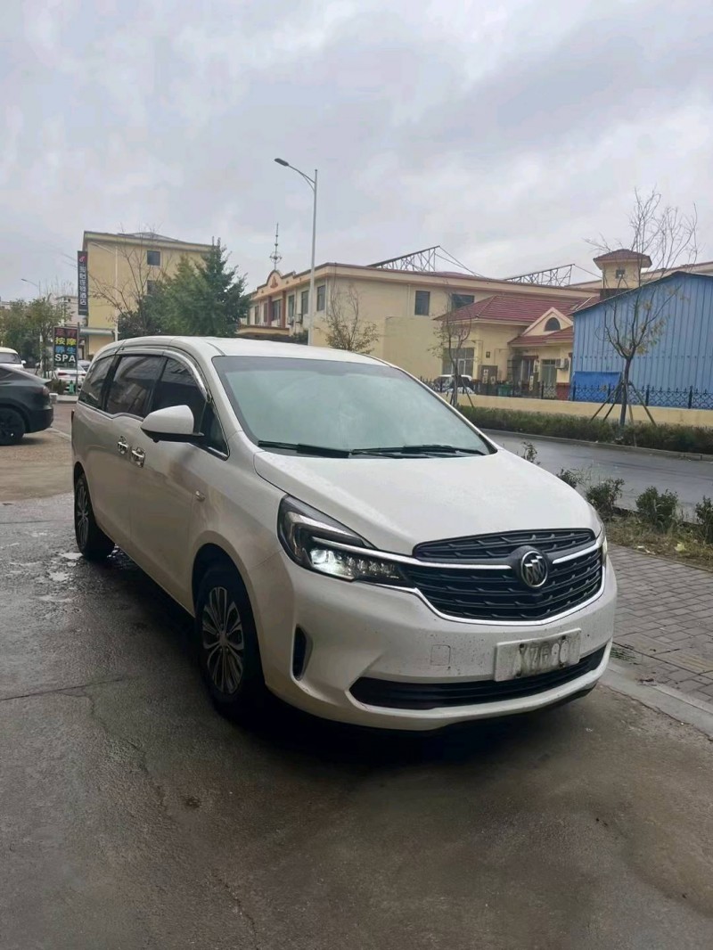 枣庄21年别克GL82