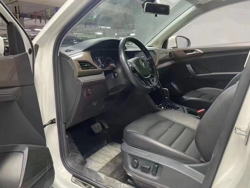 成都21年大众途岳6