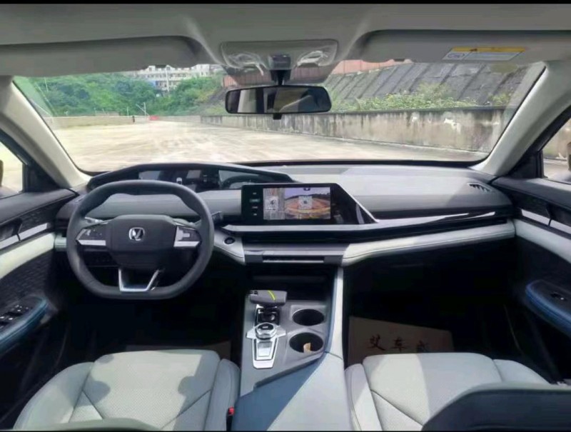 枣庄23年长安汽车UNI-V3