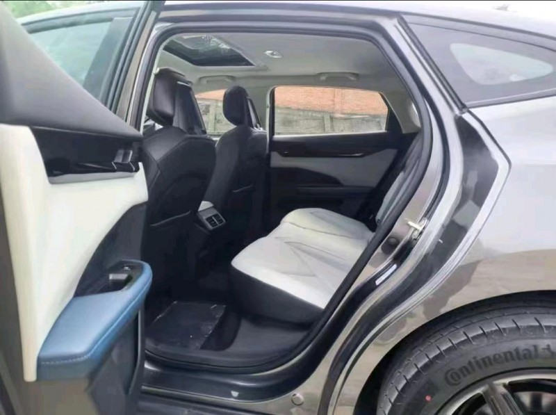 枣庄23年长安汽车UNI-V7