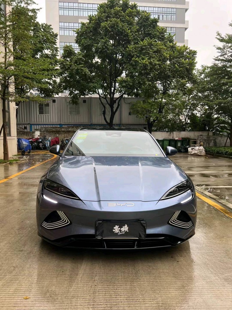 东莞23年比亚迪海豹1