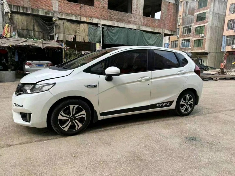 深圳17年本田飞度3