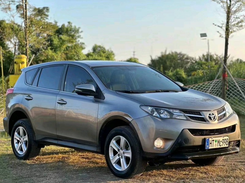 珠海15年丰田RAV4荣放2