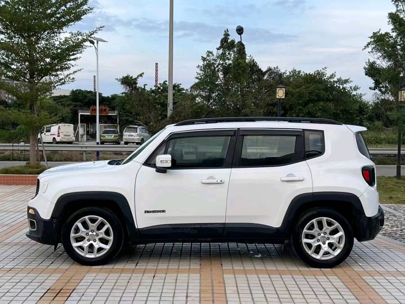 珠海17年Jeep自由侠3
