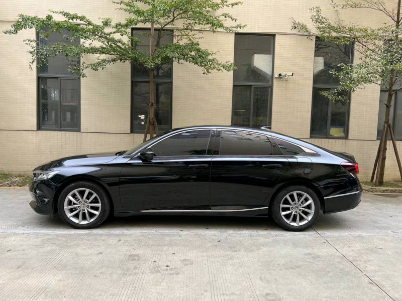 东莞22年本田雅阁8