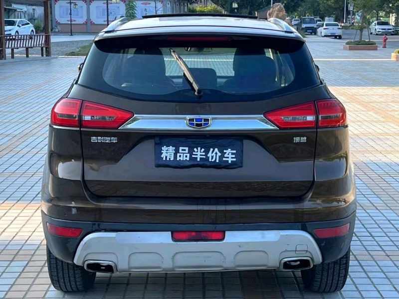 珠海17年吉利博越9