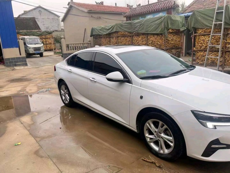 枣庄21年别克君威6