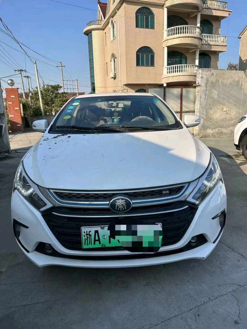 嘉兴18年比亚迪秦1