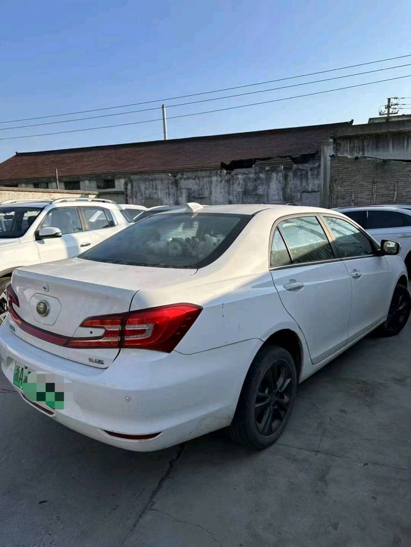 嘉兴18年比亚迪秦7