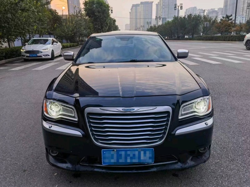 寶雞13年克萊斯勒300C1