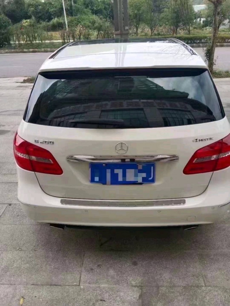 枣庄14年奔驰B9