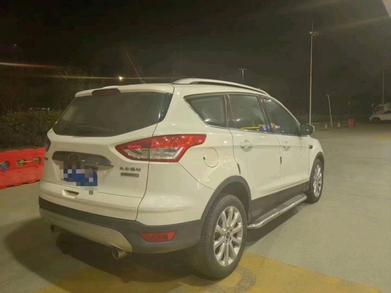 青岛14年福特翼虎8