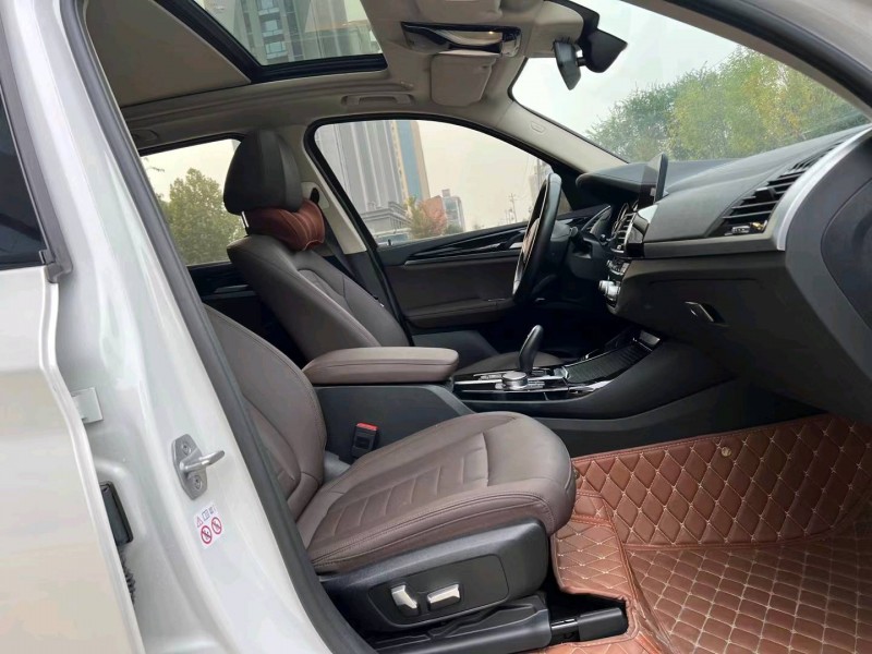 济宁19年宝马X34