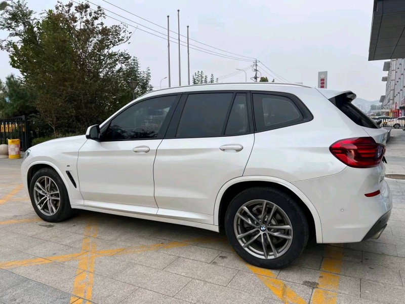 济宁19年宝马X37