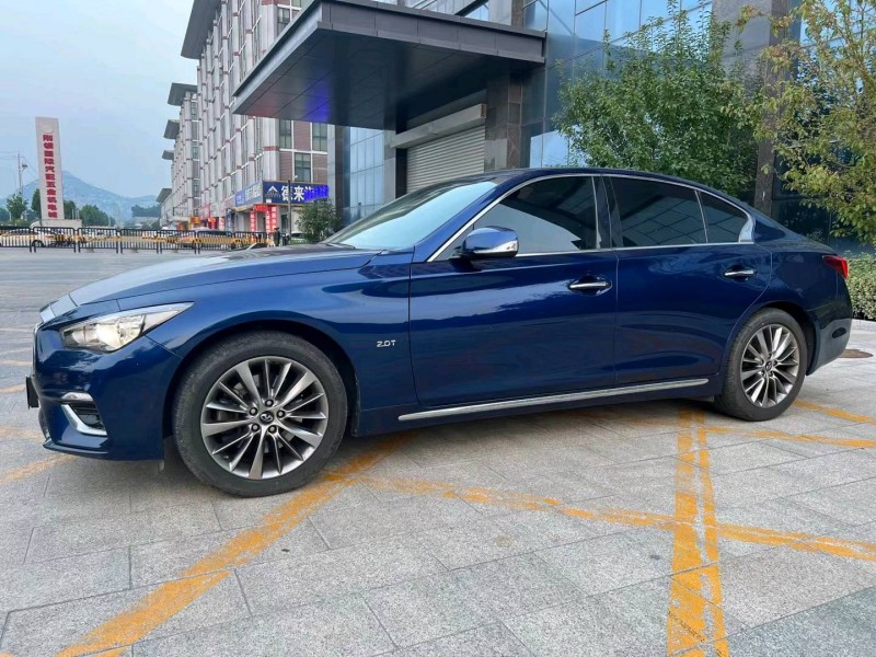 济宁20年英菲尼迪Q50L2