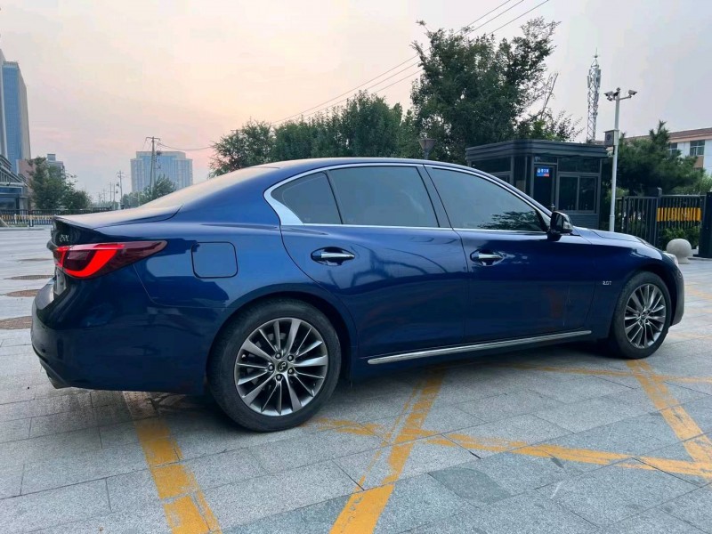 济宁20年英菲尼迪Q50L6
