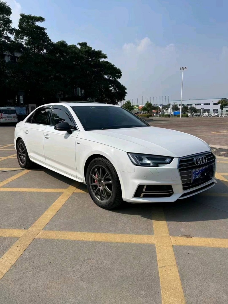 中山18年奥迪A4L3
