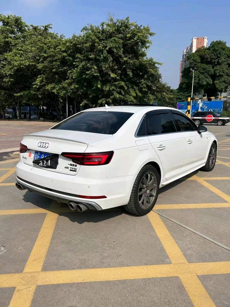 中山18年奥迪A4L9