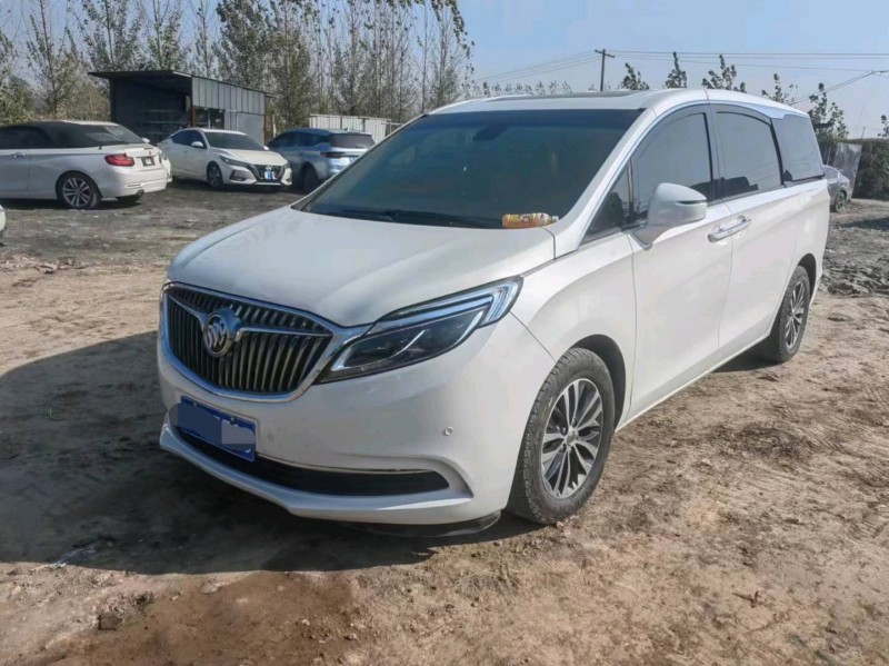 徐州17年别克GL82