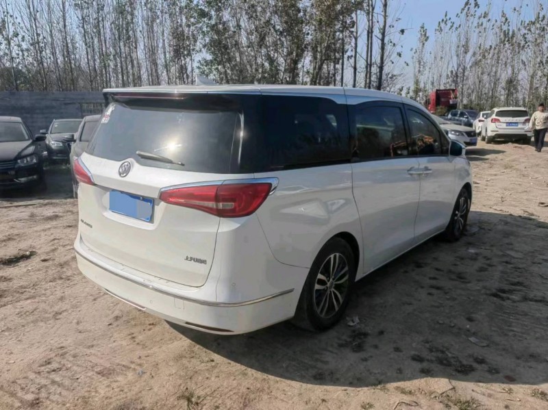 徐州17年别克GL85