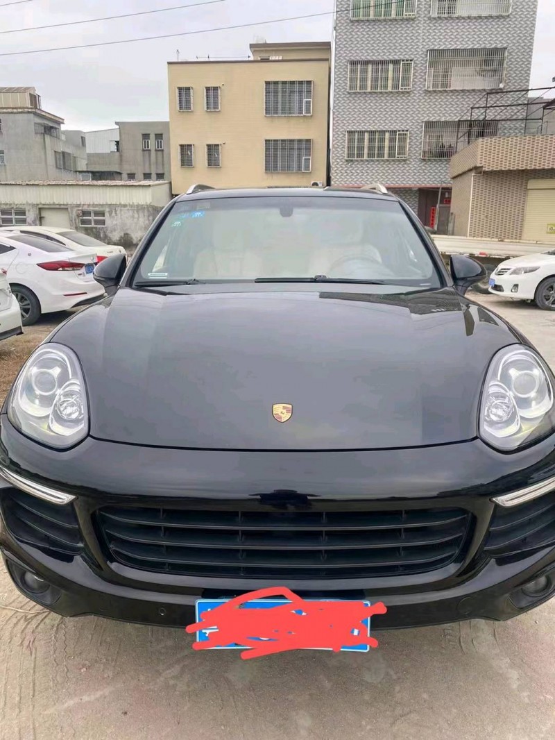 广州15年保时捷卡宴1