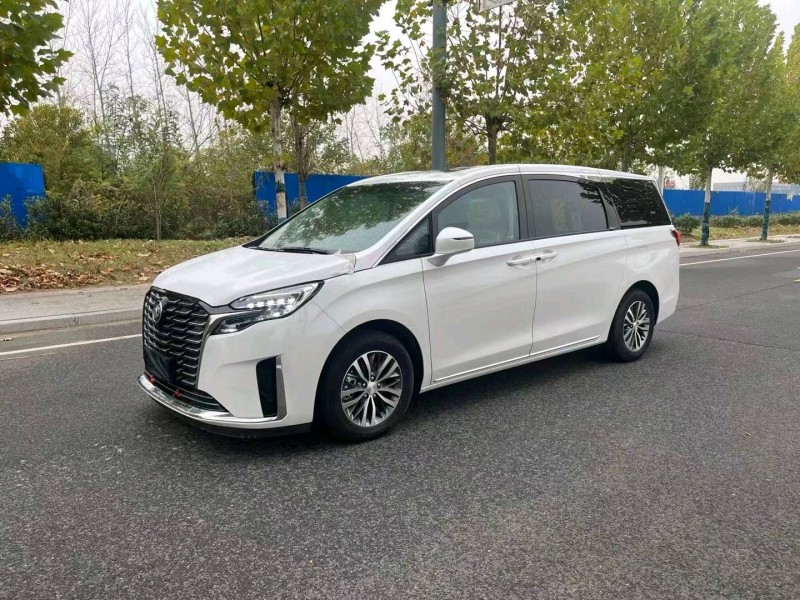 徐州23年别克GL83