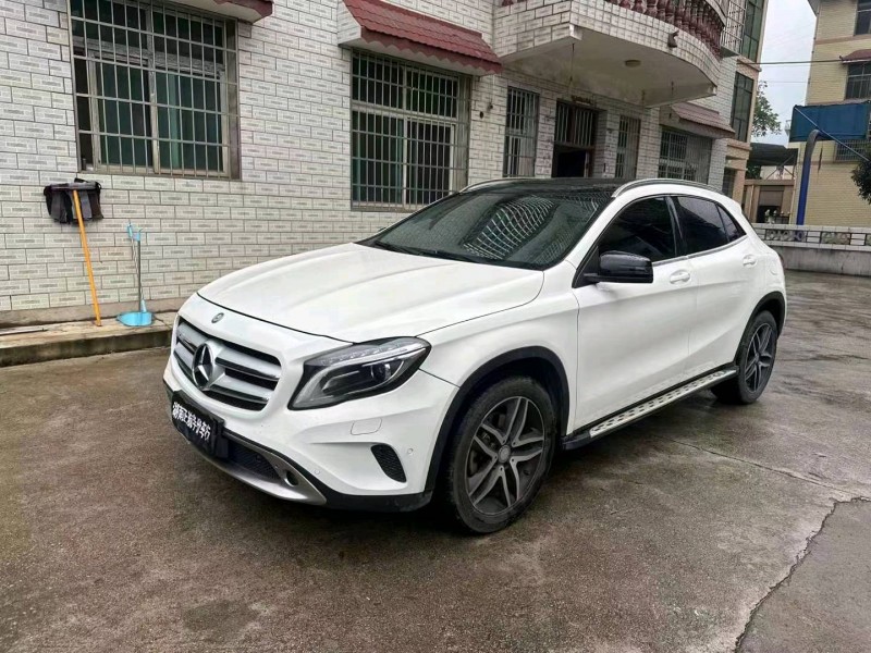 衡阳16年奔驰GLA3