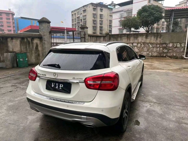 衡阳16年奔驰GLA8