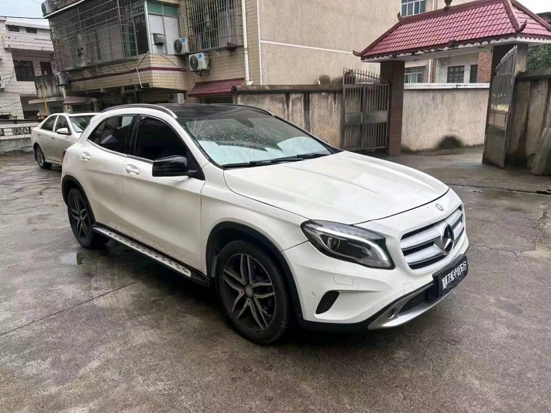 衡阳16年奔驰GLA9
