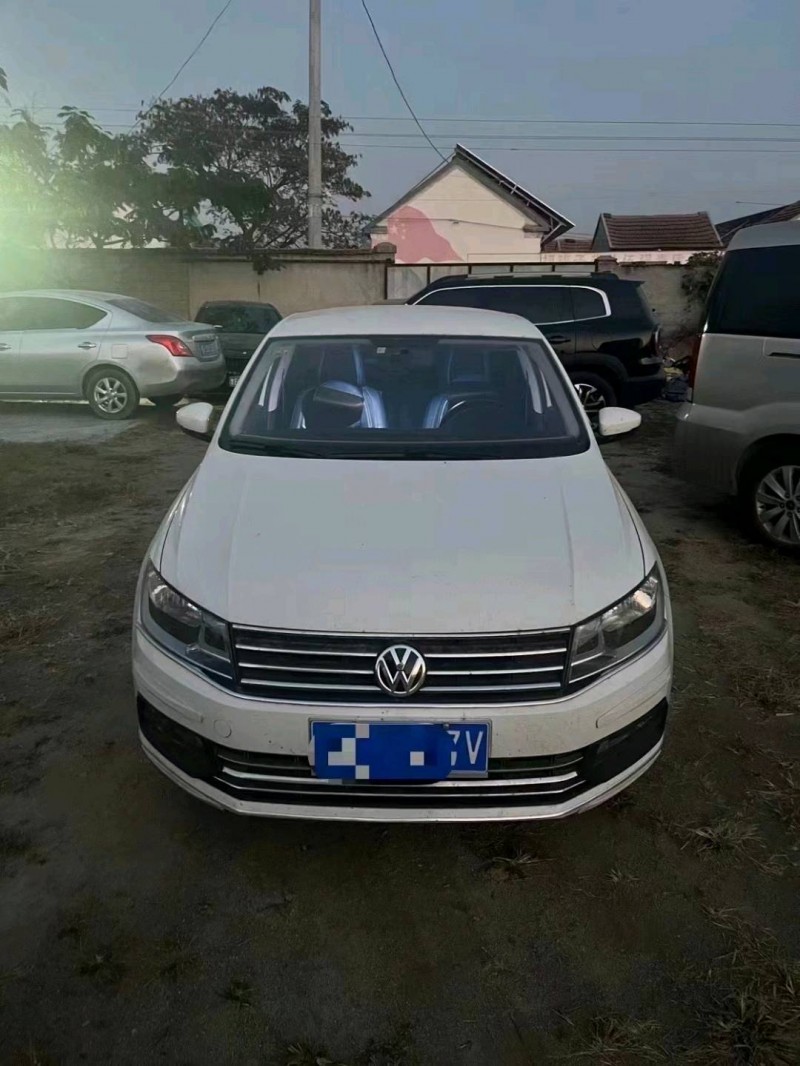 潍坊21年大众桑塔纳1