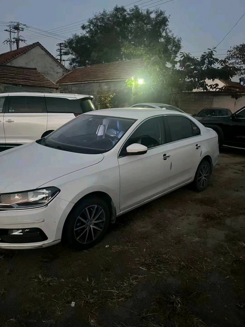 潍坊21年大众桑塔纳2