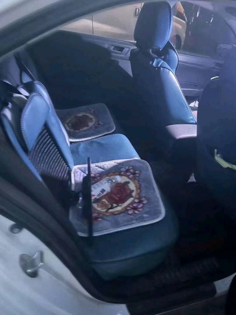 潍坊21年大众桑塔纳4