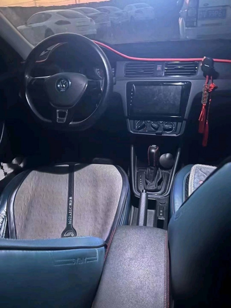 潍坊21年大众桑塔纳7